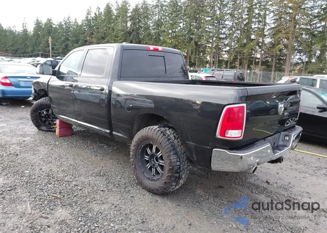 2015 Ram 1500 Laramie z USA, uszkodzony, nr VIN 1C6RR7VMXFS687932